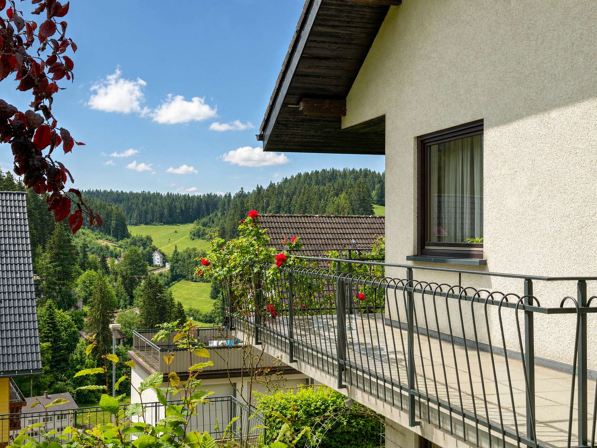 großer Eck-Balkon